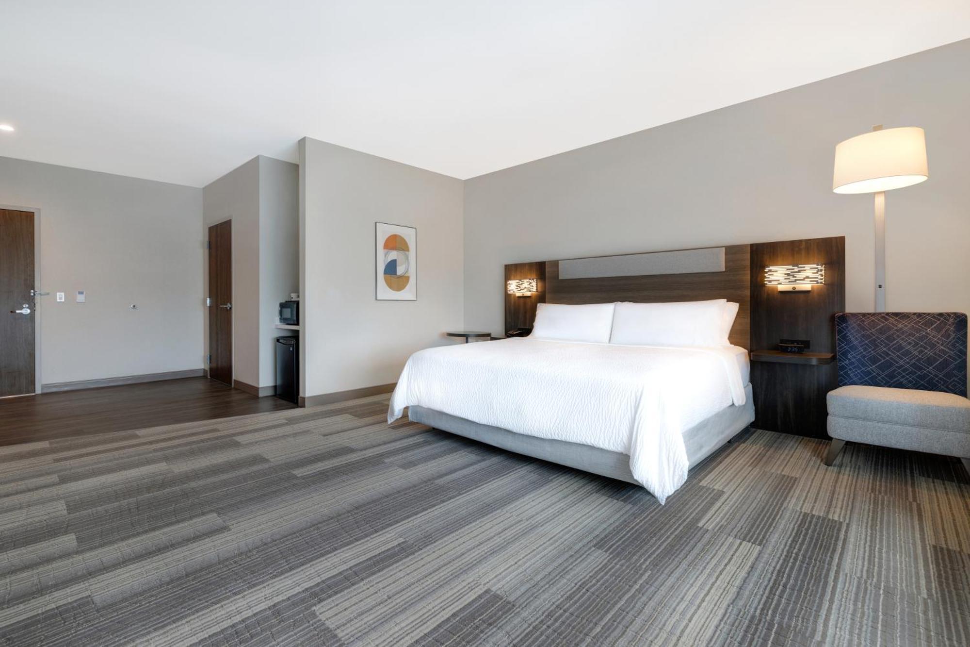 Holiday Inn Express & Suites - Glendale Downtown Luaran gambar